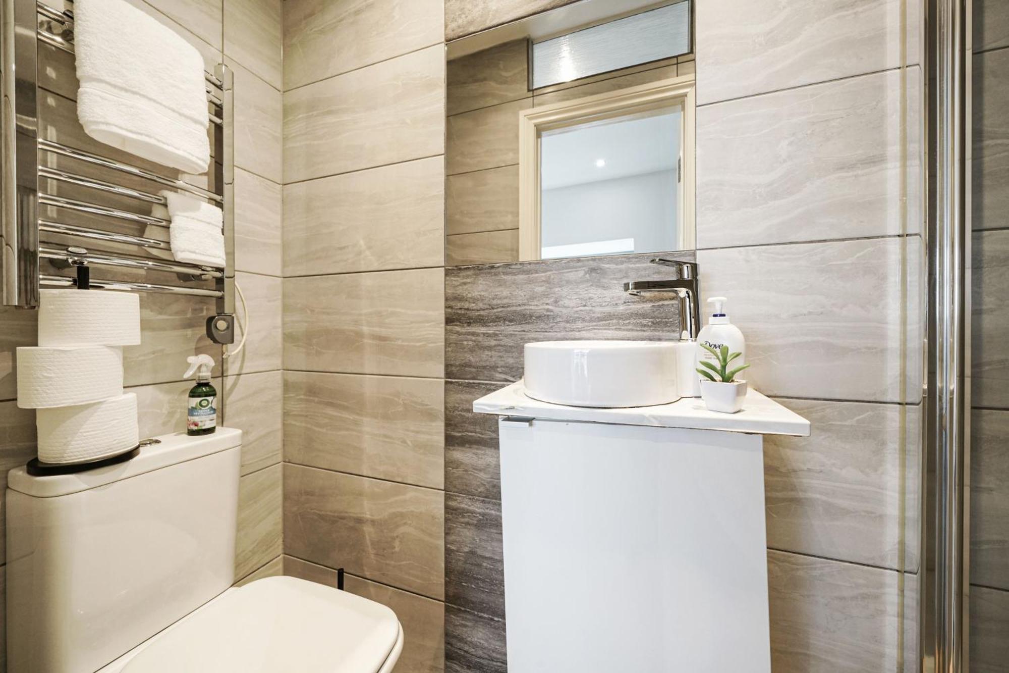 Studio Apartments London With Free Wifi المظهر الخارجي الصورة